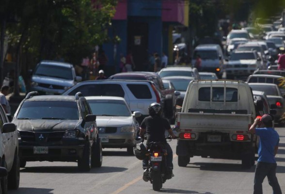 Extienden plazo de pago de matrícula vehicular