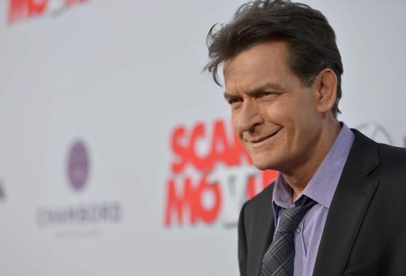 Doctor engaña a Charlie Sheen en México