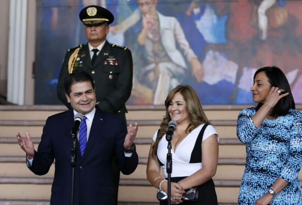 Embajadora de Ecuador en Honduras recibe cartas credenciales