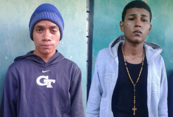 Caen dos personas con un fusil AK-47 en La Ceiba