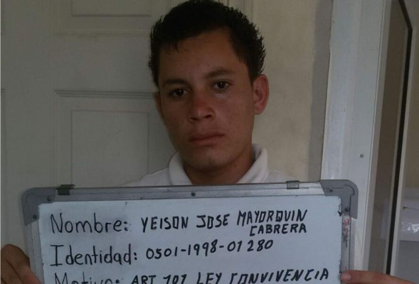 Capturan a tres supuestos miembros de la pandilla 18 por extorsión