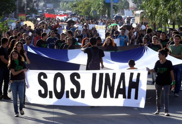 Corte ordena anular sanción a estudiantes de Unah-vs