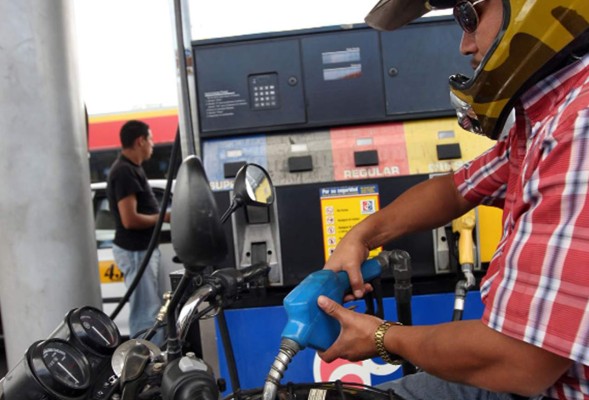 Piden que se dé a conocer fórmula de combustibles