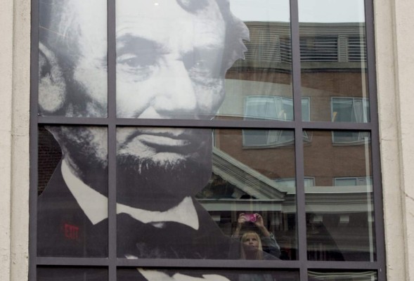 Estados Unidos llora a Lincoln 150 años después de su asesinato