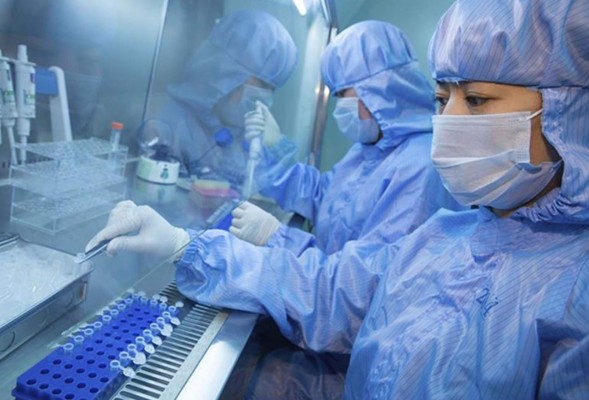 China abre su primer laboratorio de alta bioseguridad para investigar el ébola