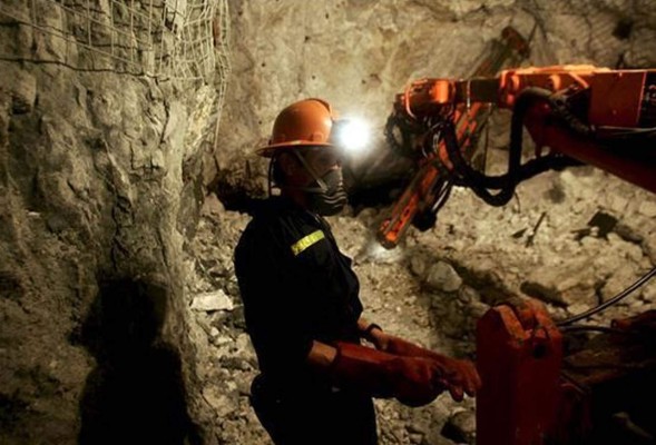 A más de L2,000 millones llegarían los ingresos por explotación minera en 2015