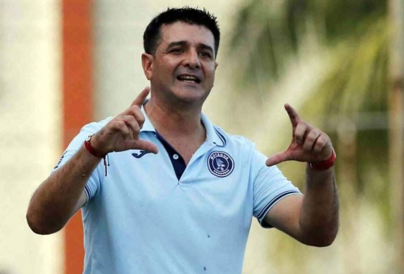 Diego Vázquez se pronuncia sobre rumores que lo colocan en el Herediano