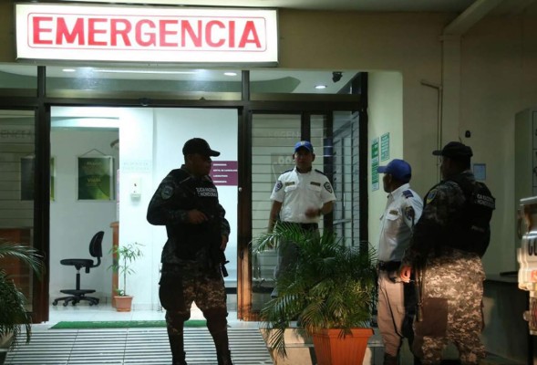 Policía custodia en clínica a supuesto familiar de los Valle