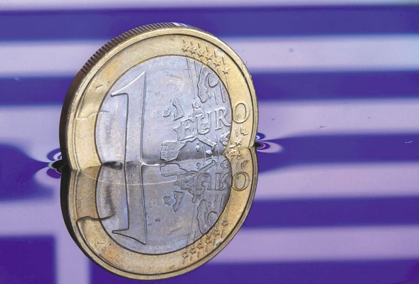 El fantasma de una salida de Grecia del euro vuelve a sacudir los mercados