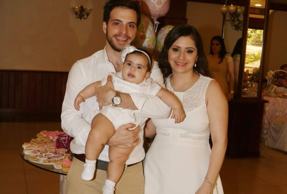 El bautizo de Anneliese Bendeck Sikaffy