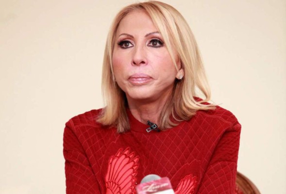 Laura Bozzo se muestra en bikini y provoca controversia, ¿se operó los senos?   