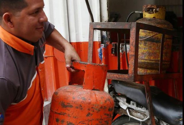 Baja al chimbo de gas beneficia a más de 386 mil hogares hondureños