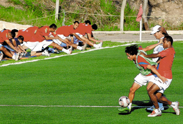 'Olimpia sabe jugar finales”: Hendry Thomas