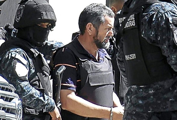 En agosto de 2014, Luis Valle ingresó ilegal a EUA