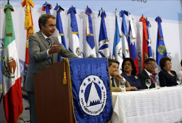 Zapatero: A. Latina defiende 'rabiosamente' su soberanía