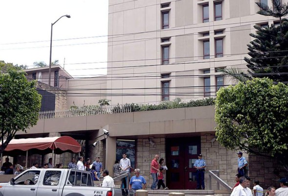 Estados Unidos suspende emisión de visas por fallo técnico