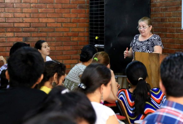 Dos plazas de Filosofía y Sicología a concurso en la Unah-vs