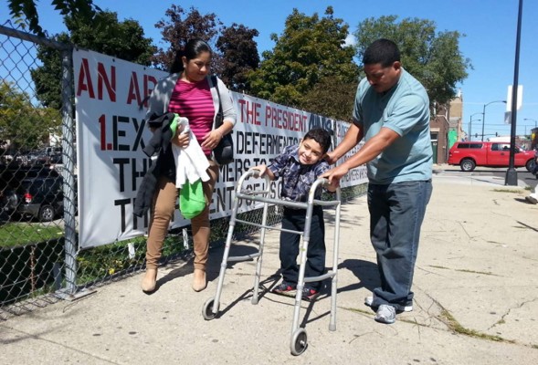 EUA extiende permanencia a niño hondureño con parálisis cerebral
