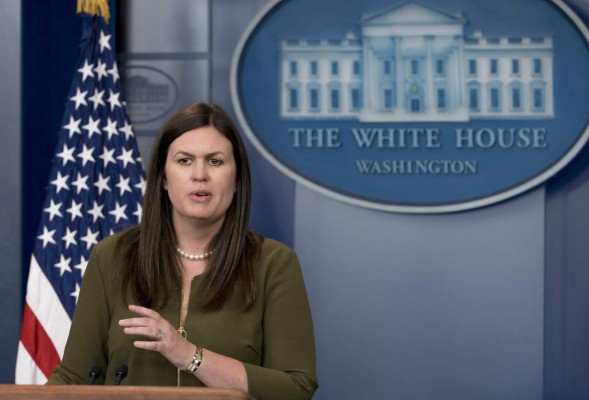Sarah Sanders, una mujer de hierro con un látigo para los periodistas