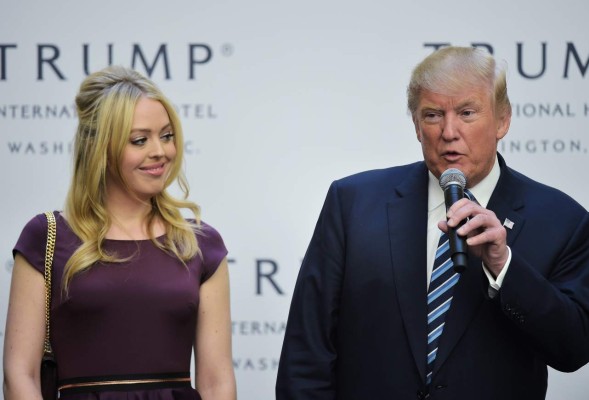 Tiffany Trump se gradúa de la universidad sin festejos