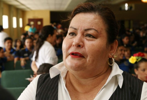 Escuelas bilingües de Honduras luchan contra la crisis económica