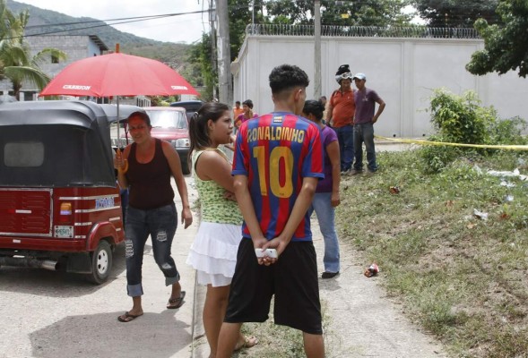 Ultiman a estudiante y su amigo en Villanueva