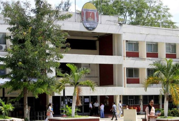 Unah-vs regresa a clases el sábado tras 16 días en huelga