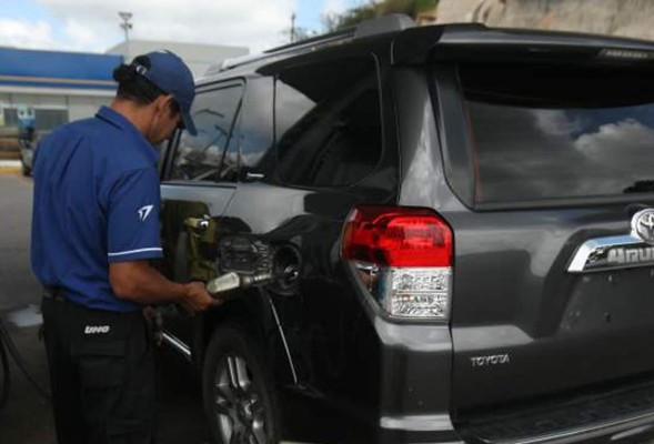 Desde hoy se incrementan precios de las gasolinas