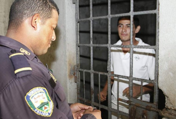 Dan 30 años de cárcel al padre que mató a su hija de tres meses