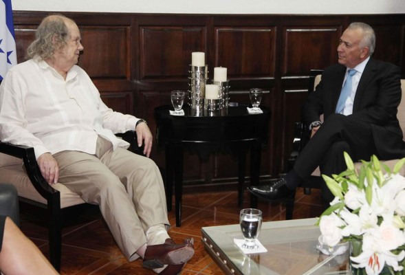 Biehl se reunirá el viernes con unas 100 organizaciones