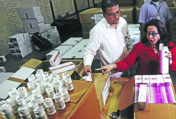 Encuentran medicamentos vencidos en hospitales de Honduras