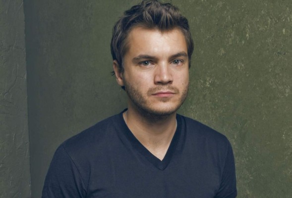 Mujer relata horrendo ataque de Emile Hirsch