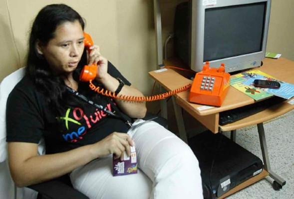 Habilitan línea de ayuda para adolescentes