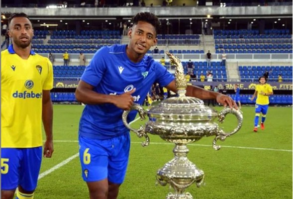 Cádiz le ganó el Trofeo Ramón de Carranza al Atlético de Madrid: 'Choco' Lozano jugó y lo hizo bien