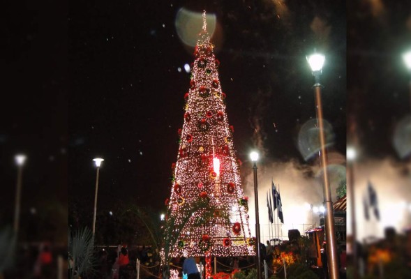 Espíritu navideño atrapa el Valle de Sula