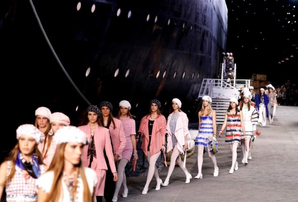 Chanel emula al 'Titanic' para presentar nueva colección