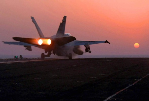 EUA lanza cuatro ataques en Siria contra el EI y siete en Irak