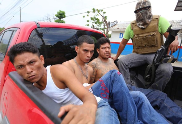 Capturan a sospechosos por triple asesinato en Chamelecón