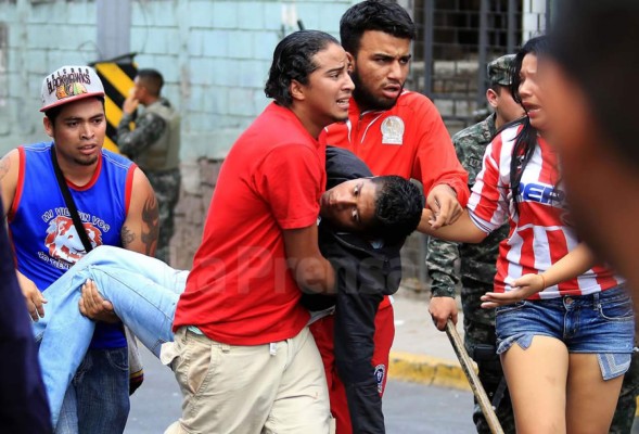 Disturbios entre barras de Motagua y Olimpia previo al clásico