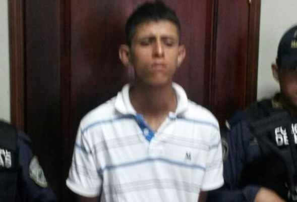 Lo capturan con granada militar