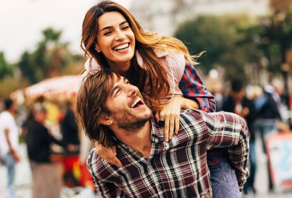 ¿Por qué las mujeres escogen a hombres similares a ellas?