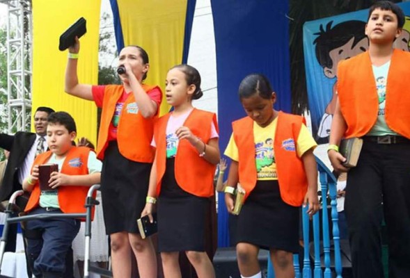 Niños de Honduras harán jornada de oración para pedir por la paz