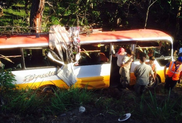 Accidente de bus deja 8 heridos en el occidente de Honduras