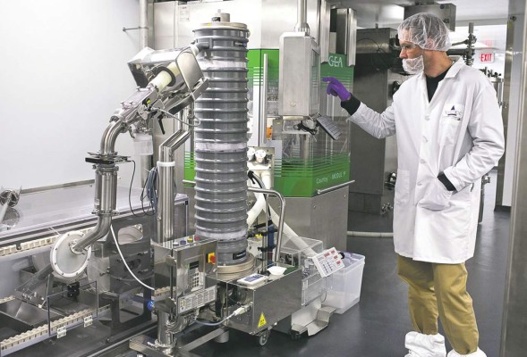 Las farmacéuticas ponen al día su producció