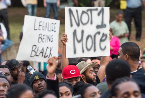 Crisis en las calles de Charlotte: 44 detenidos y nueve heridos