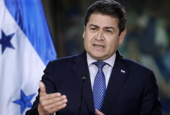 Presidente de Honduras revela indicios de atentado en su contra