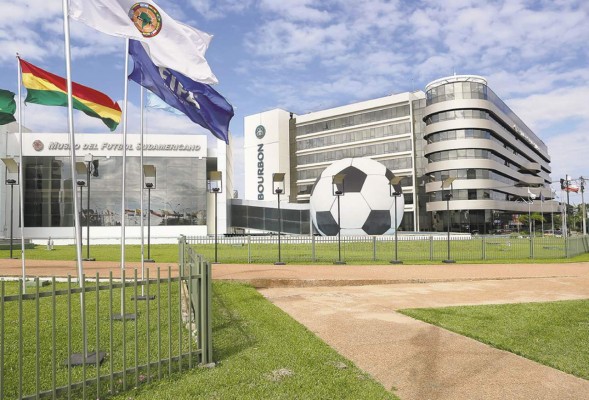 Nicolás Leoz convirtió a la Conmebol en un Estado dentro de otro Estado