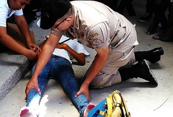 Estudiante cae de segundo piso de colegio en Choloma