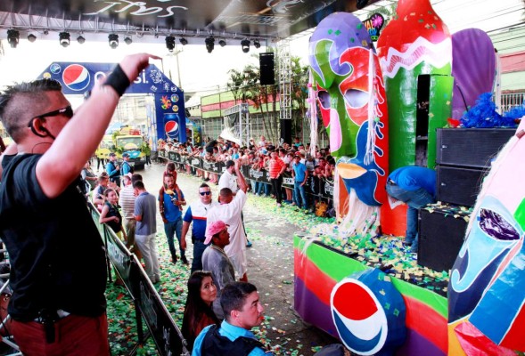 Zona Pepsi, la sensación del carnaval ceibeño