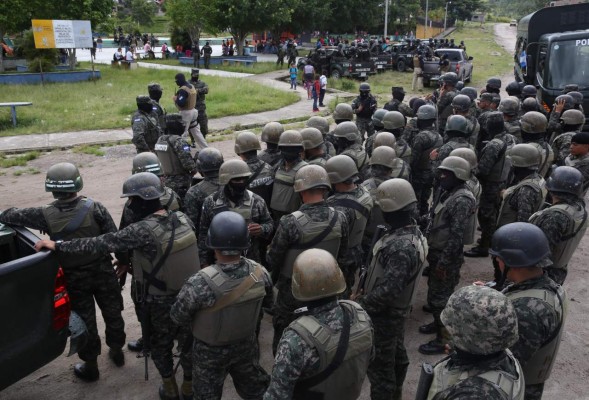 La policÃ­a Militar, Ministerio PÃºblico y La Fuerza Nacional AntiextorsiÃ³n, realizaron operativos desde tempranas horas de la maÃ±ana en la colonia Ciudad EspaÃ±a.